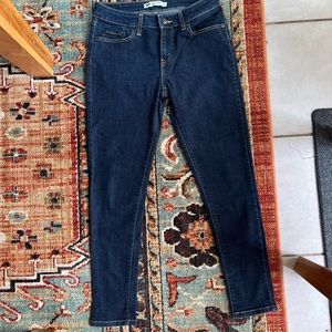 Levi skinny ankle Jeans